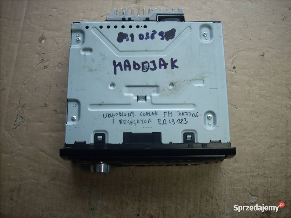 Radio car PIONEER DEH1600UBB Rękoraj