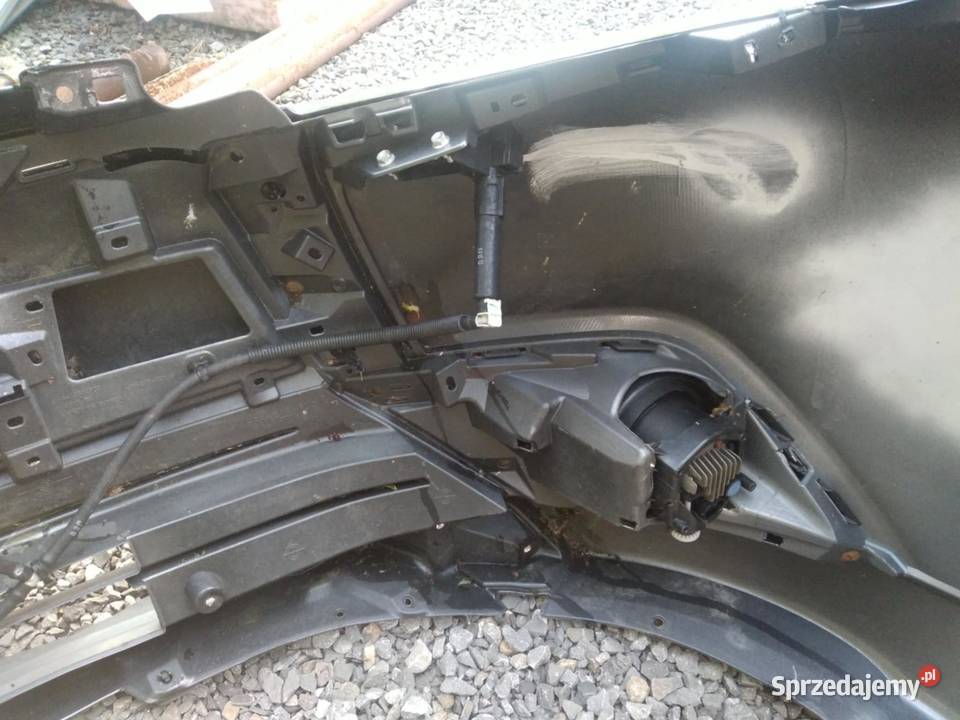 zderzak mitsubishi outlander Zderzaki