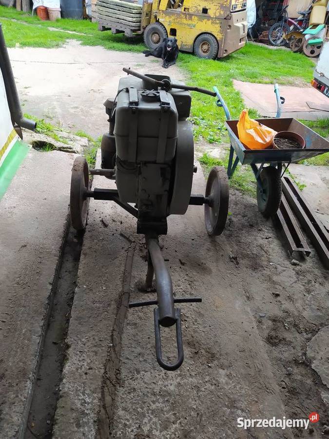 Silnik es 15 na wózku