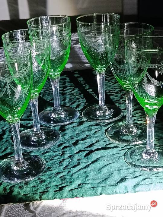 Antyczne kieliszki uranowe 6 sztuk Warszawa