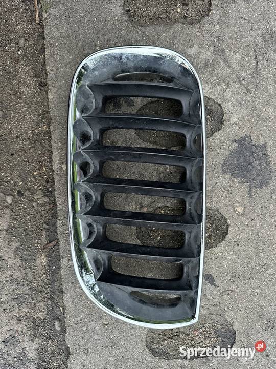 BMW X3 E83 przedlift Grill Atrapa Nerki oryginał Gdańsk