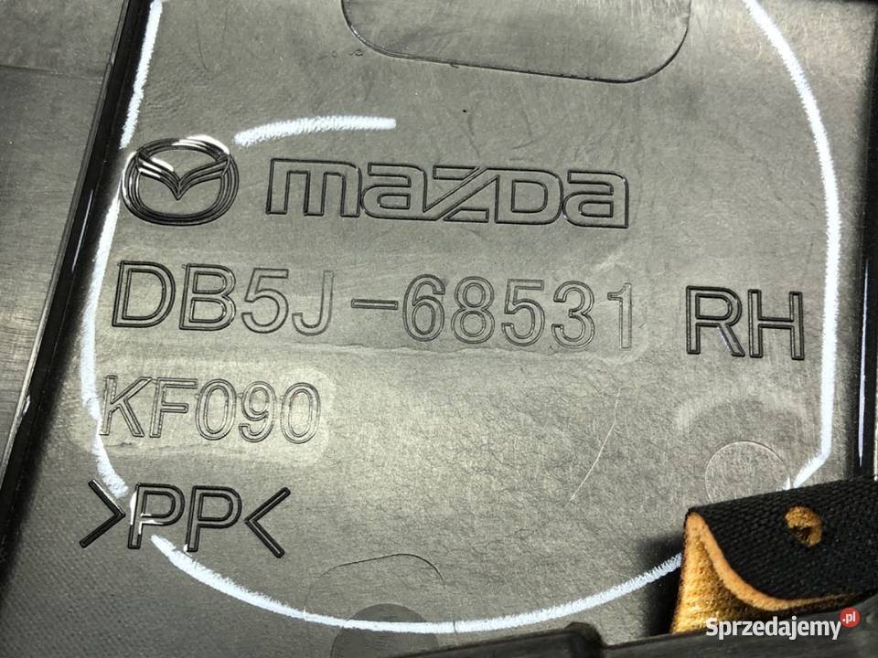 BOCZEK DRZWI PRAWY TYŁ MAZDA 2 DL DB5J68531