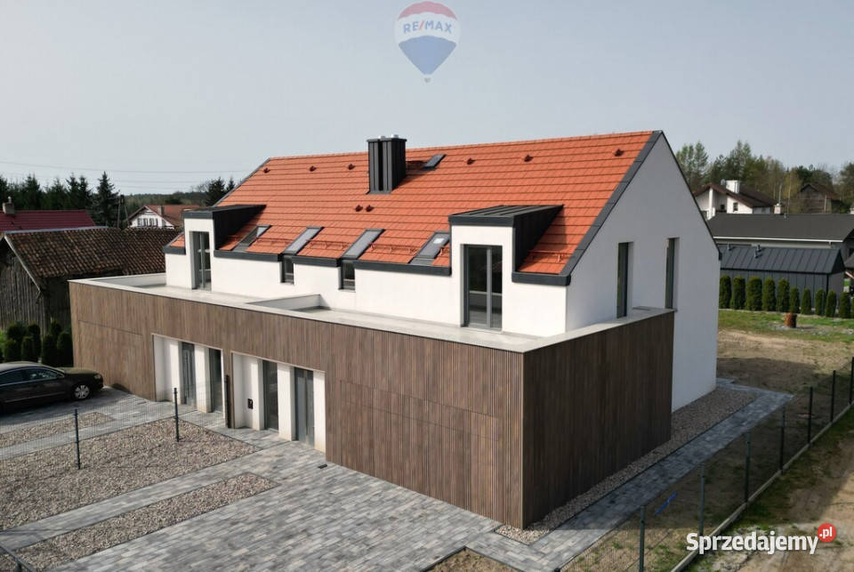 Nowoczesna połowa domu w Wójtowie Wójtowo