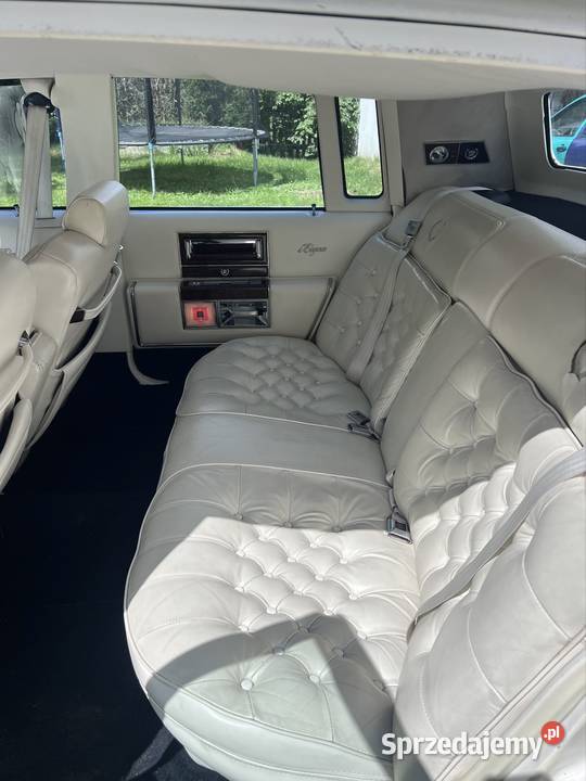Cadillac Brougham 1992 50L 140KM Niwiska