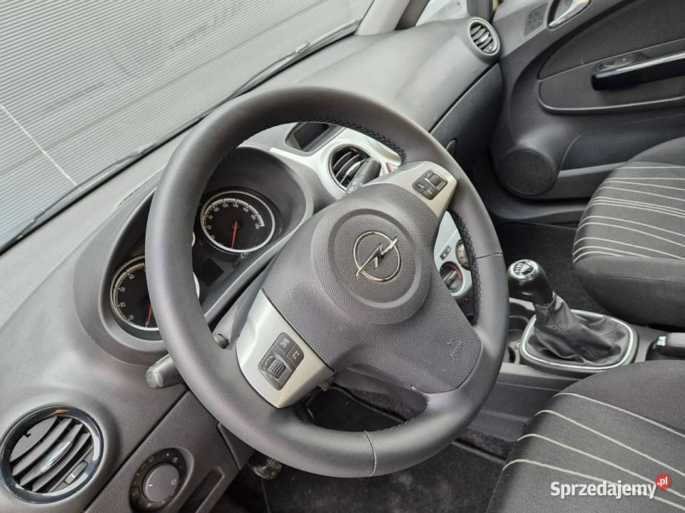 Opel Corsa Zadbana Corsa 5 drzwi 12 benzyna na ASR (kontrola trakcji) Corsa