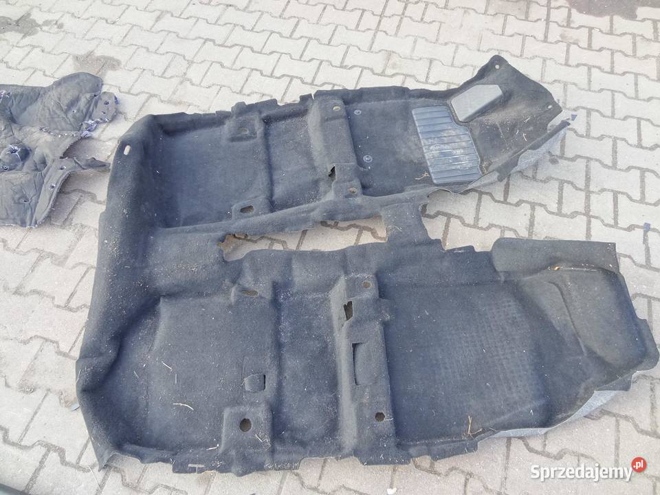 DYWAN WYKŁADZINA PODŁOGA RENAULT KADJAR sprzedam