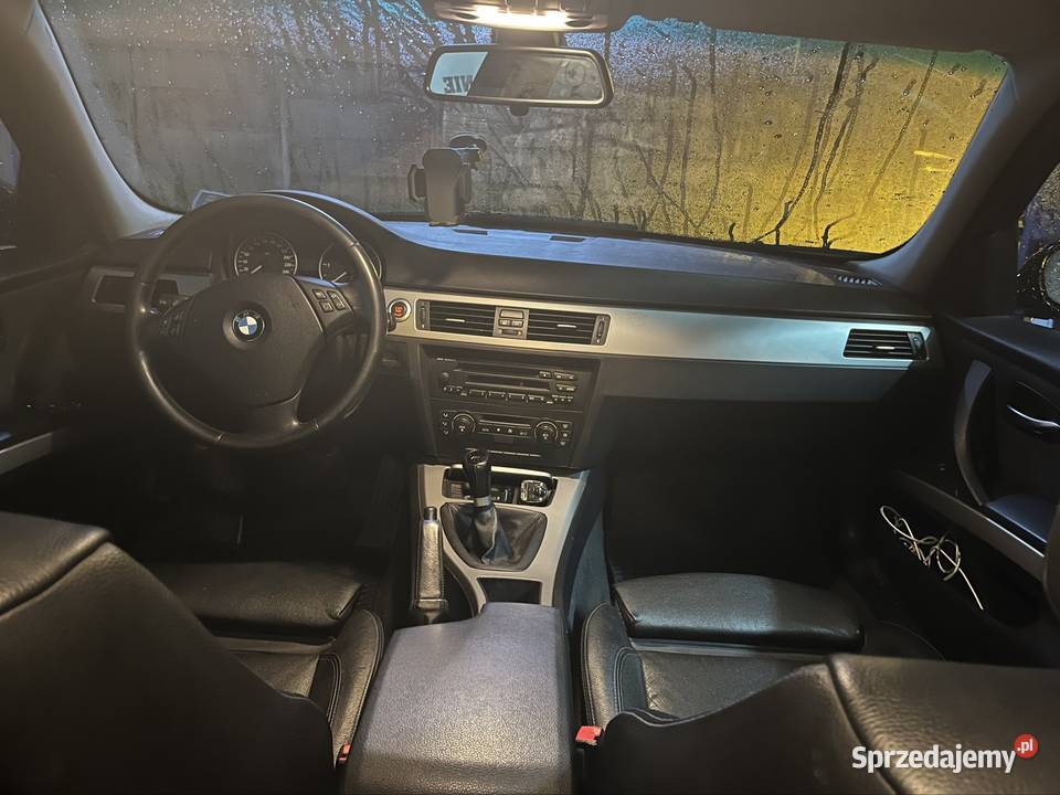 Bmw e90 20d 1631995 klimatyzacja Kielce sprzedam