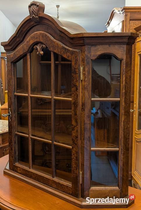 Piękna szafkawitryna wiszącasklep Dąbrowa Meble śląskie Dąbrowa Górnicza