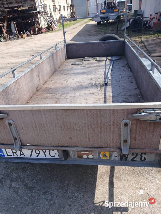 Przyczepa samochodowa Do samochodów osobowych Żelizna