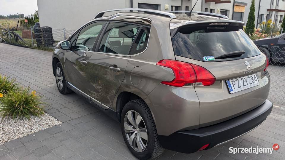 Sprzedam Peugeot 2008 produkcji 2013 manualna Dachowa sprzedam