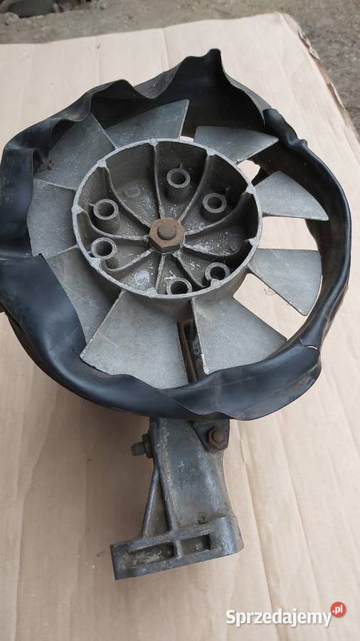 Zabytkowe Zastawa 750 Fiat 500 pompa wody i Dobczyce