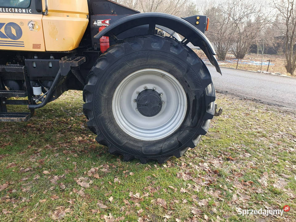 ciągniki JCB Fastrac 15565 Pozostałe opolskie Strobice