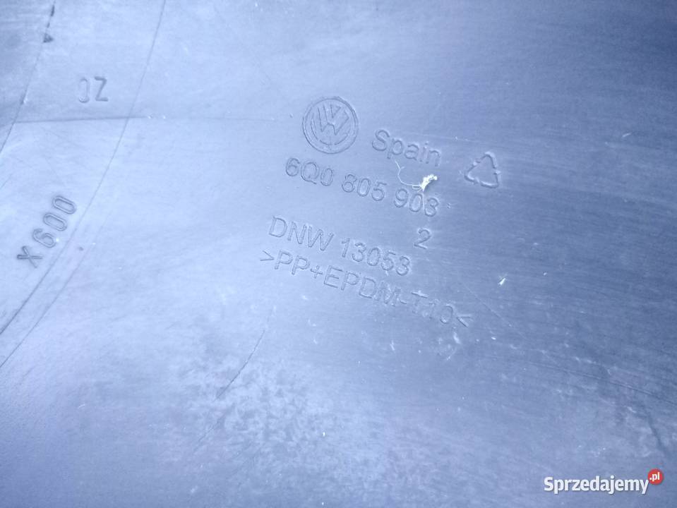 VW Polo 9N 20012005 zderzak przód przedni LA5F osobowe Zderzaki Sieradz