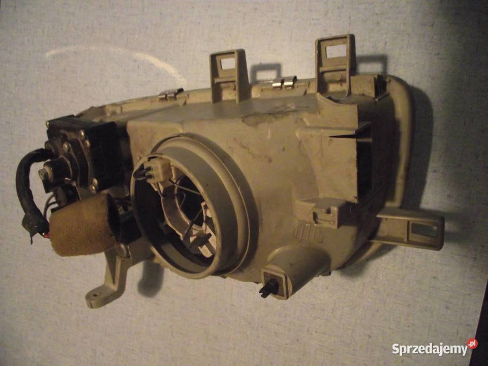 Szkło reflektora Nissan Micra prawe sprzedam