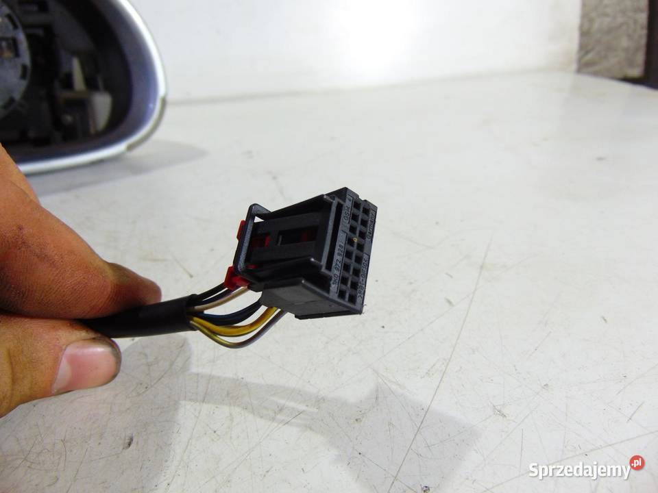 LUSTERKO PRAWA 11 PIN LA7W GOLF IV