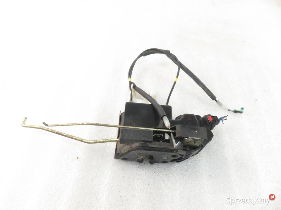 ZAMEK PRAWY PRZEDNI HYUNDAI SANTA F I SM