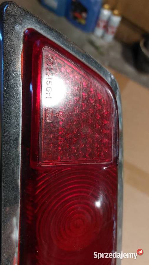 Mercedes W 110 klosz lampy Miłków