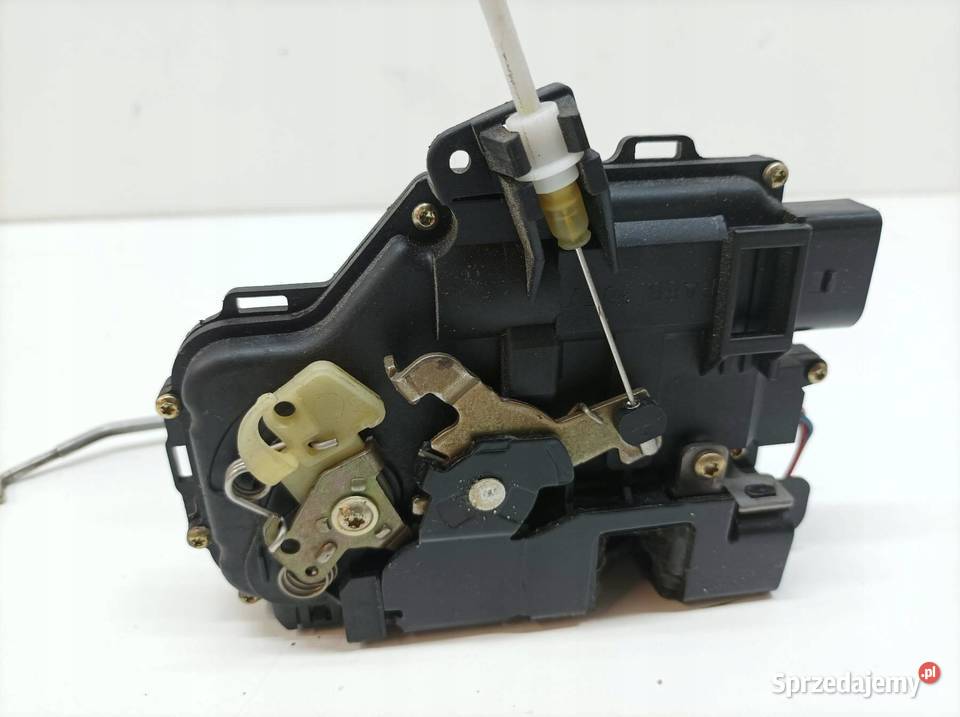 ZAMEK DRZWI LEWY PRZÓD 8Z1837015D Audi A2 I