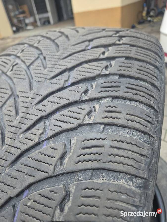 2 Nokian tyres 2555520 Samochodowe Chorkówka