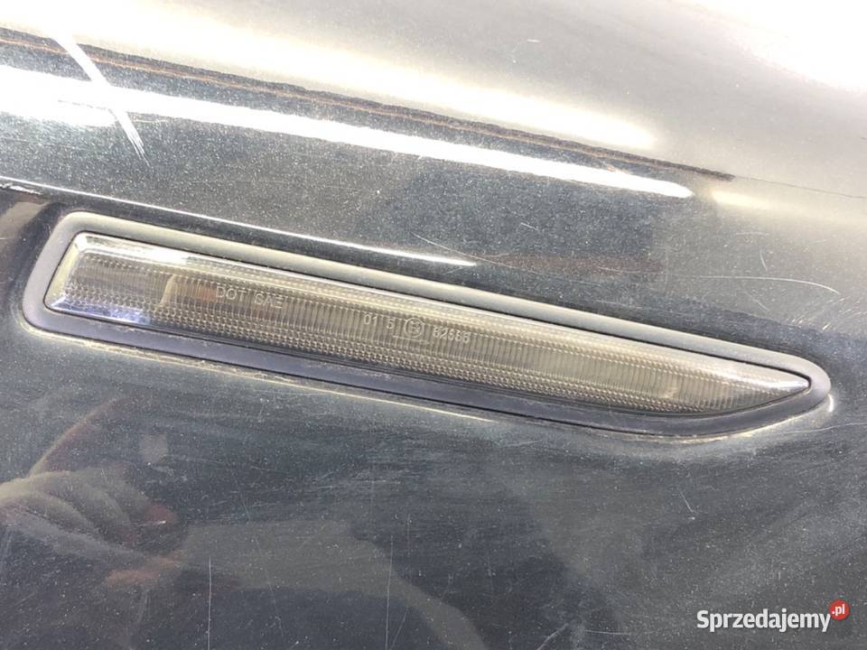 BŁOTNIK PRAWY PRZÓD FORD MONDEO MK4 Hatchback