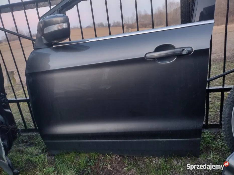 Ford Kuga MK2 Lift pół auta 4x drzwi i maska Zestawy części blacharskich Mogilno