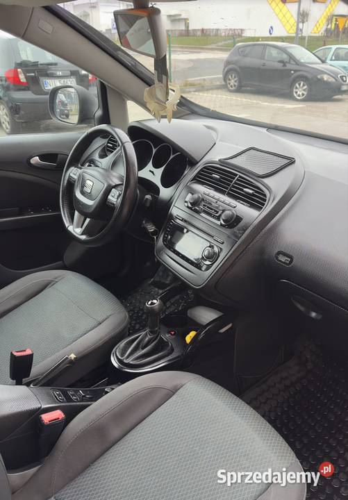 Seat Altea XL 2009r 16 gniazdo USB Iława