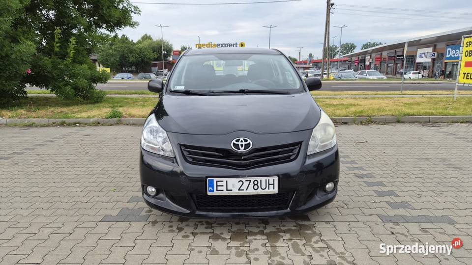 Toyota Verso 20 d4d 6 biegów 7 osób światła przeciwmgielne Verso Hrubieszów sprzedam