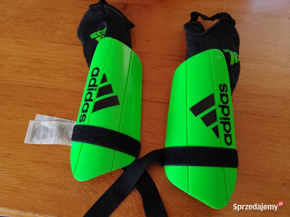 Ochraniacze sportowe piłkarskie L ADIDAS na piszczele