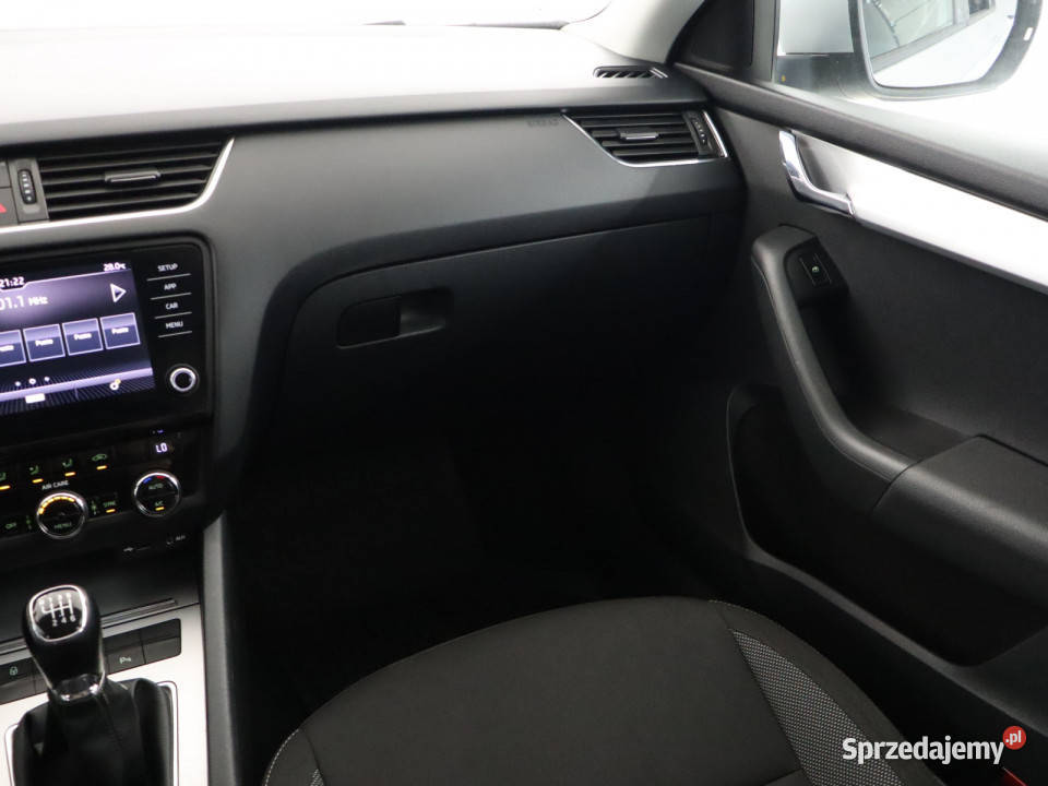 Skoda Octavia 14 TSI światła do jazdy dziennej dolnośląskie Bielany Wrocławskie