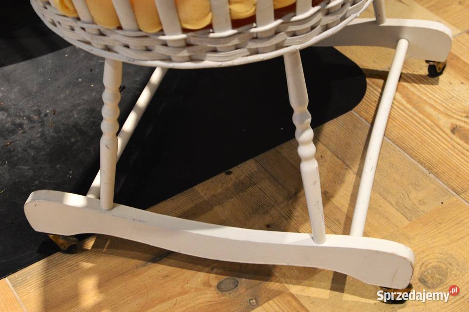 Łóżeczko dziecięce fotografia do studia do Warszawa