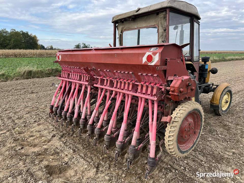 Sprzedam siewnik poznaniak 27m na skrzyni Siewniki i sadzarki Błaszki sprzedam
