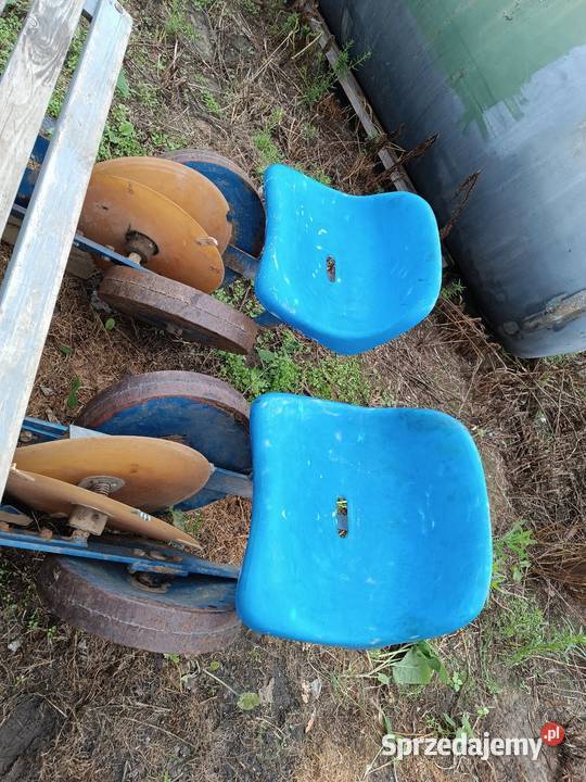 sadzarka do truskawek kapusty tytoniu nieuszkodzony Komorów sprzedam
