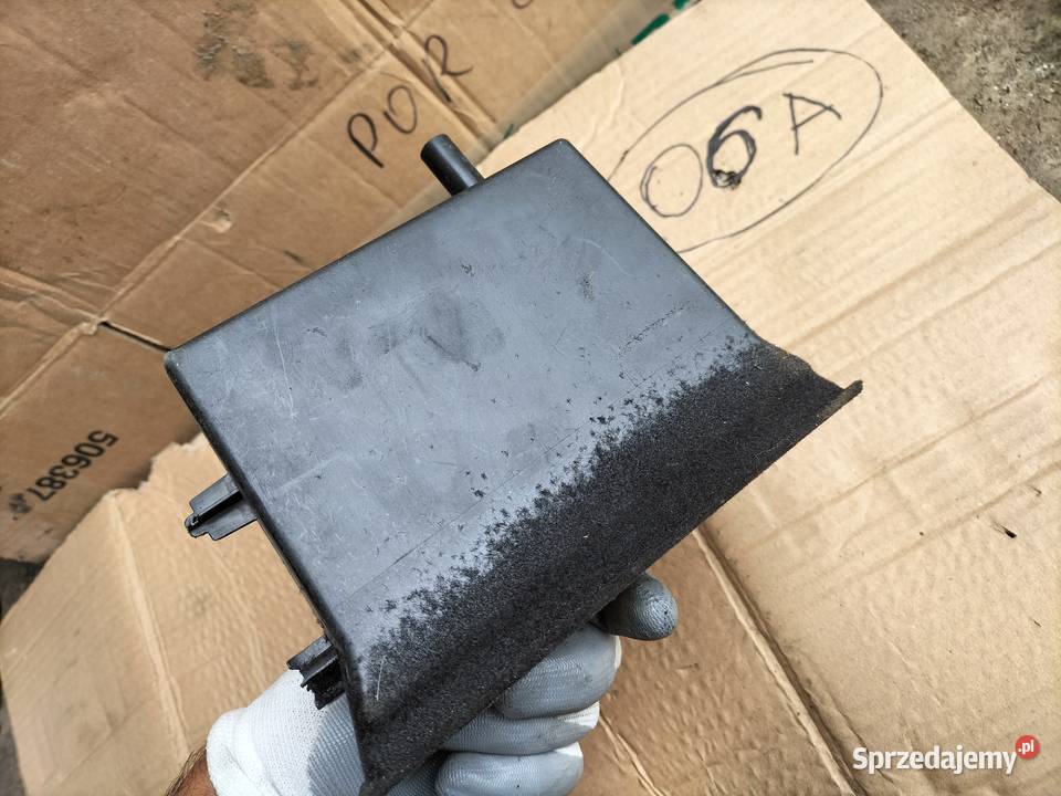 NISSAN PRIMERA P12 PÓŁKA SCHOWEK KONSOLI Schowki, półki sprzedam