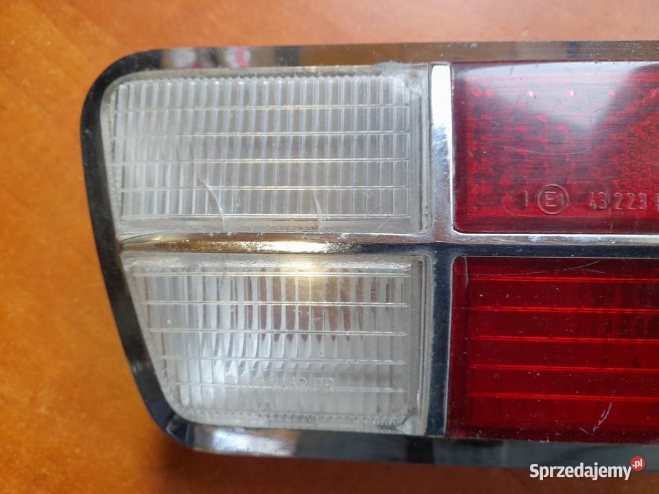 Audi 100 C1 lampa tylna prawa zachodniopomorskie Goleniów