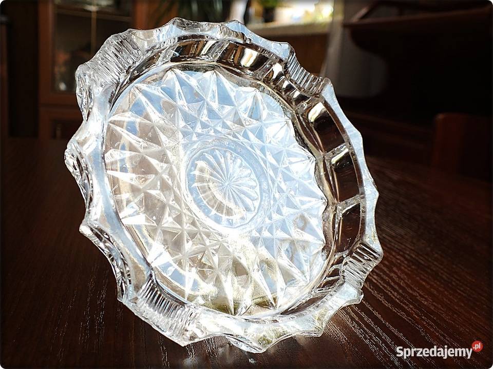 Popielniczka Kryształowa z PRL Wielokątna Stan Żary