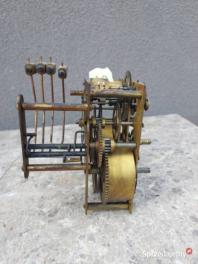 560 Mechanizm starego zegara ściennego Junghans