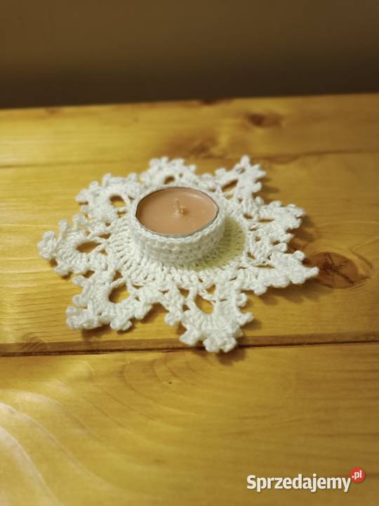 Świecznik ręcznie wykonany na szydełku mazowieckie