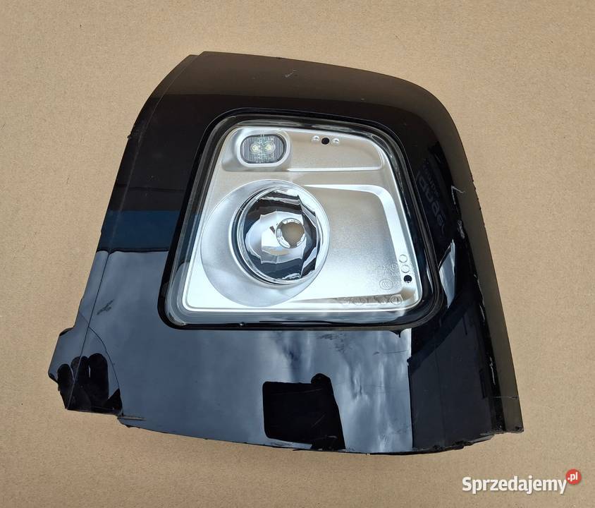 VOLVO FH4 FH5 HALOGEN DACHOWY LEWY LAMPA LEWA ciężarowe Bieleń