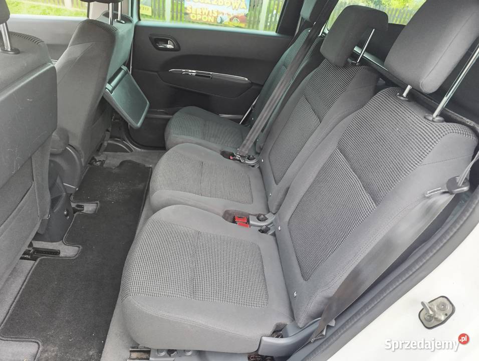 Peugeot 5008 16 HDi 2014r udok przebieg lifcie śląskie