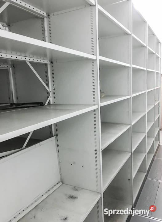 System reagłów przesuwnych z podłogą techniczną