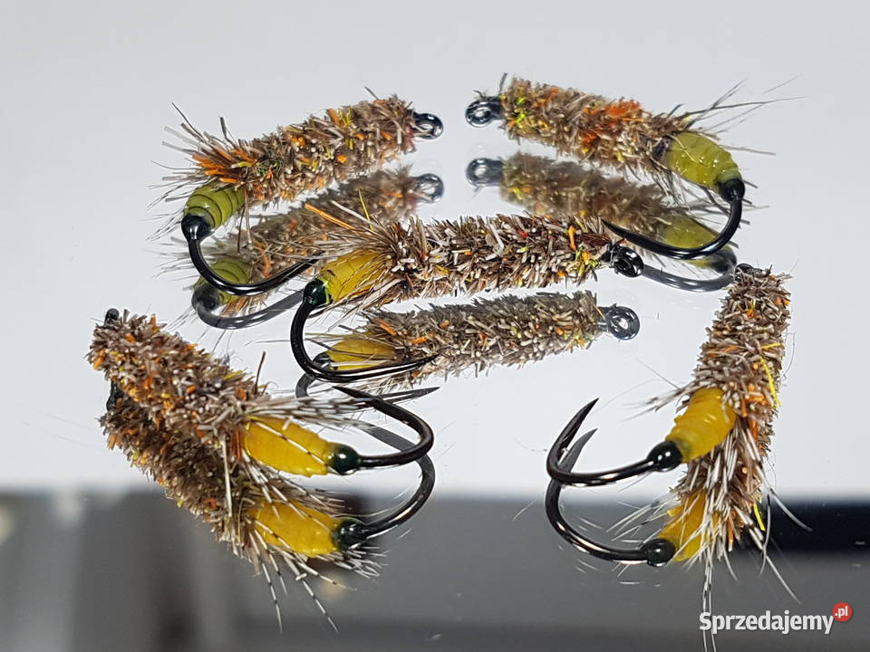 Sztuczne muchy domkowce Leśna