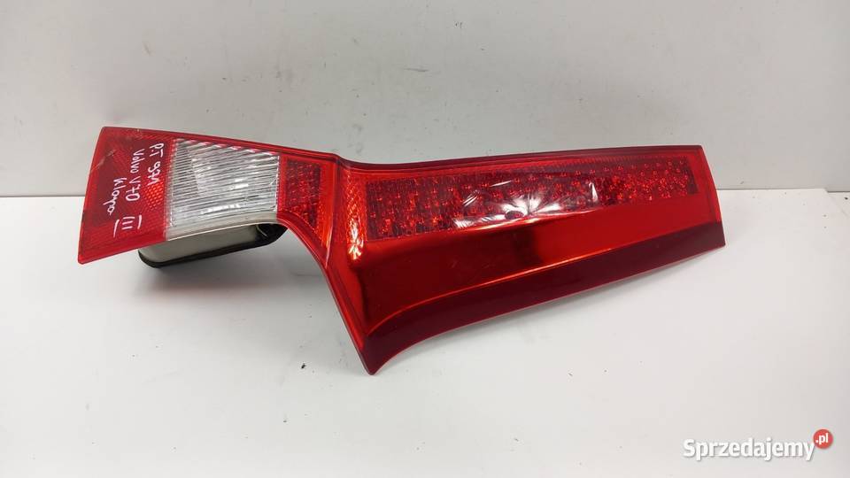 VOLVO V70 III KOMBI LAMPA TYŁ PRAWA W KLAPĘ Motoryzacja Zbierkowo