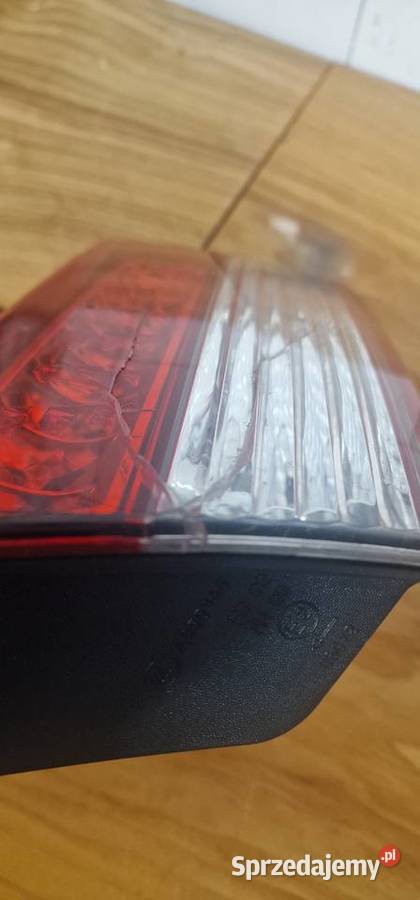 Lampa lewa w klape pęknięty klosz Renault Laguna Świętochłowice sprzedam