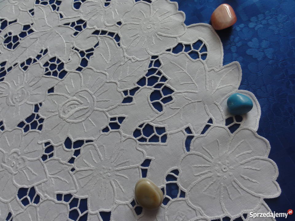 Serweta serwetka bieżnik bogato haftowany Bukiet Lublin