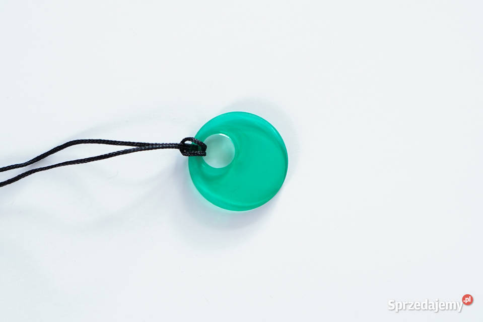 Okrągły zielony wisiorek z żywicy epoksydowej