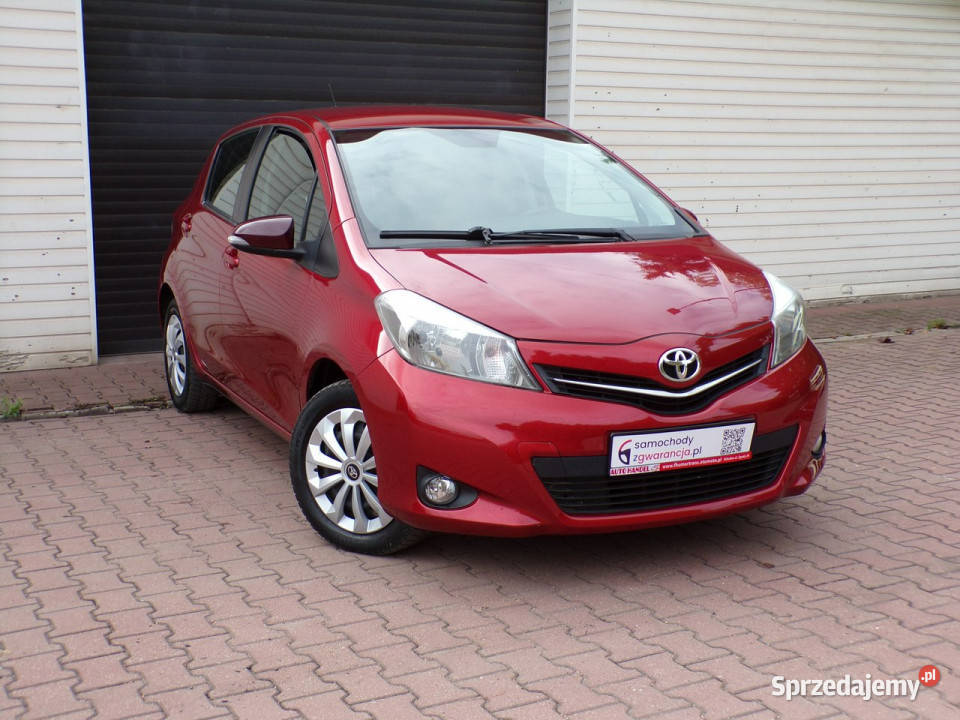 Toyota Yaris Navigacja Kamera cof I właść III komputer pokładowy Yaris Toyota Mikołów