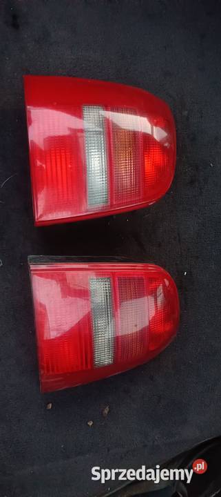 Lampy Tył Prawa Lewa Audi A4 B5 Avant a19
