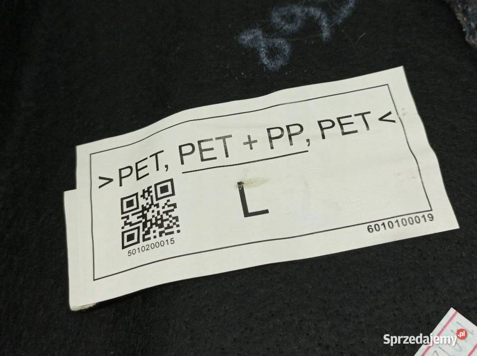 TAPICERKA BOCZEK LEWY TYŁ E16 E17 E18 SEDAN świętokrzyskie