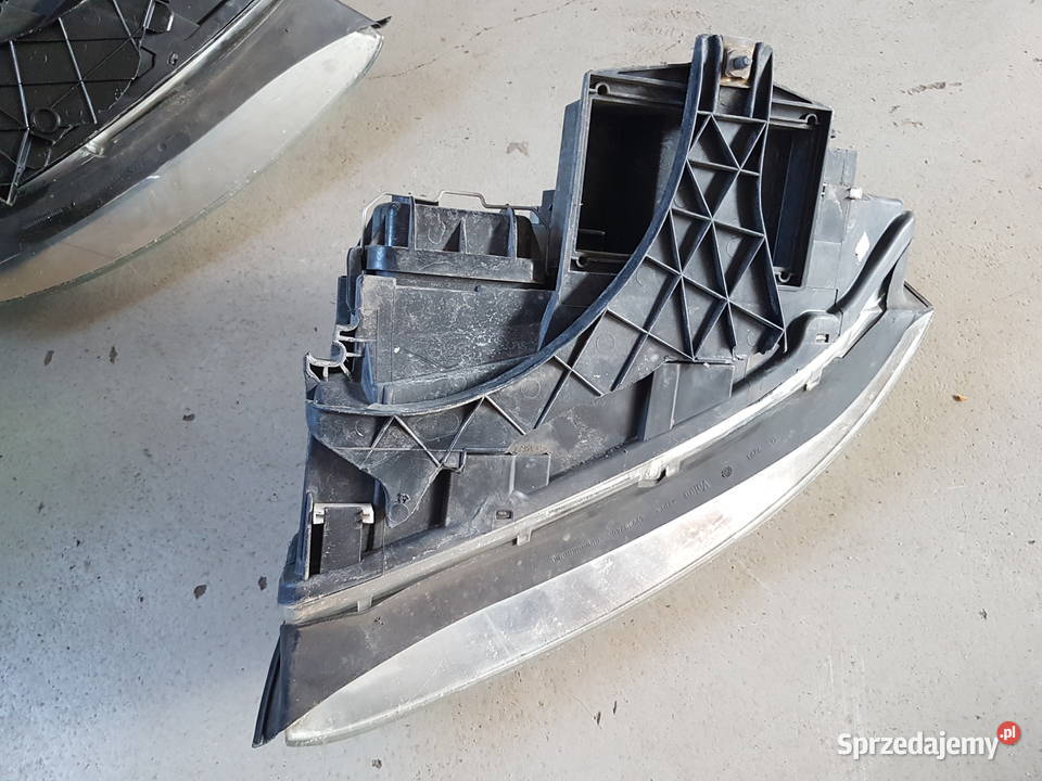 AUDI A4 B6 REFLEKTOR LAMPA PRZOD LEWA PRAWA Turek