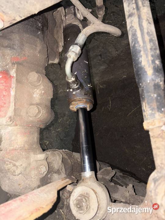 MTZ 82 z turem WOM 540/1000 obr. Robaczyn